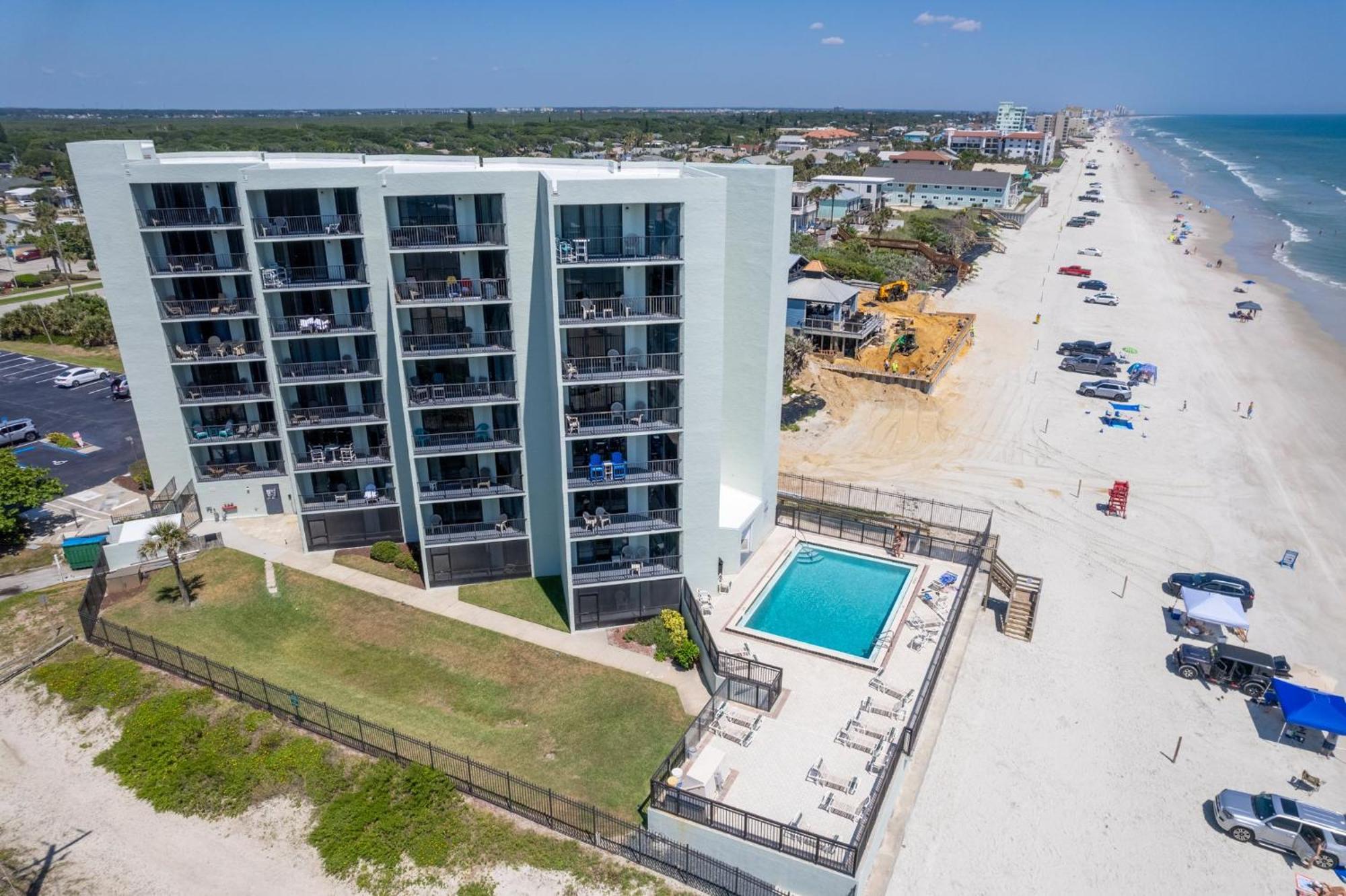 Ocean View With A Beachfront Pool At Ocean Trillium Condo ~ 702 New Smyrna Beach Bagian luar foto