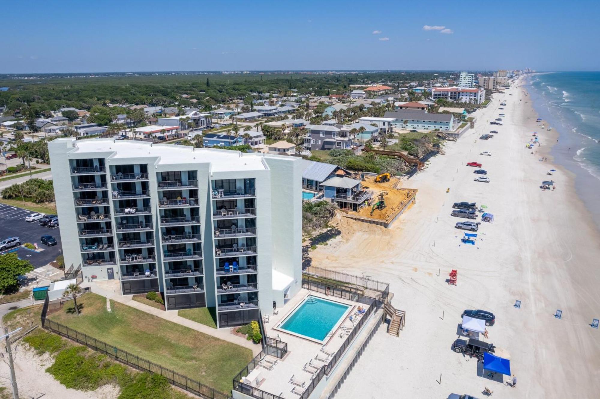 Ocean View With A Beachfront Pool At Ocean Trillium Condo ~ 702 New Smyrna Beach Bagian luar foto