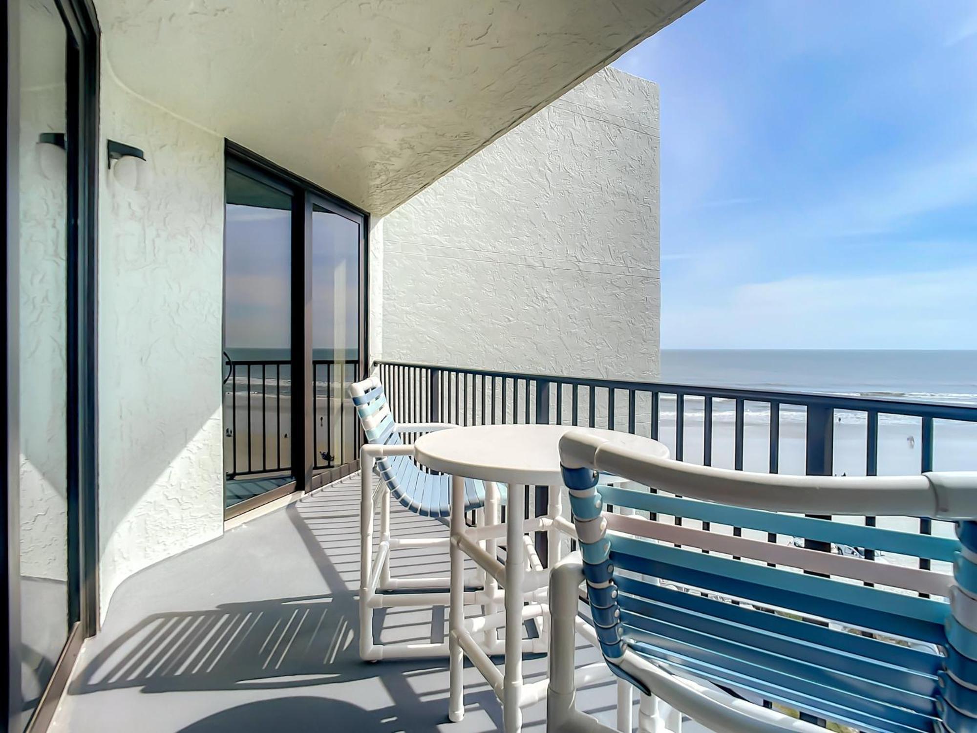 Ocean View With A Beachfront Pool At Ocean Trillium Condo ~ 702 New Smyrna Beach Bagian luar foto